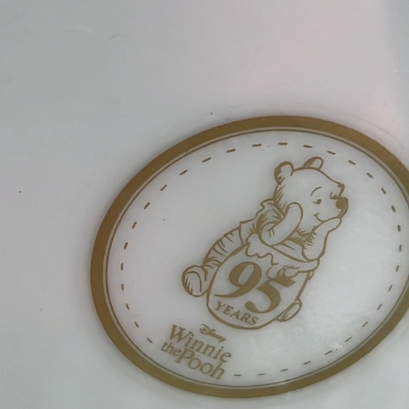 New Disney Winnie The Pooh 11”Dinner Plate. 95th Anniversary Edition. - Picture 6 of 9